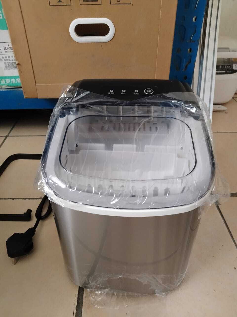 Ice Cube Makers